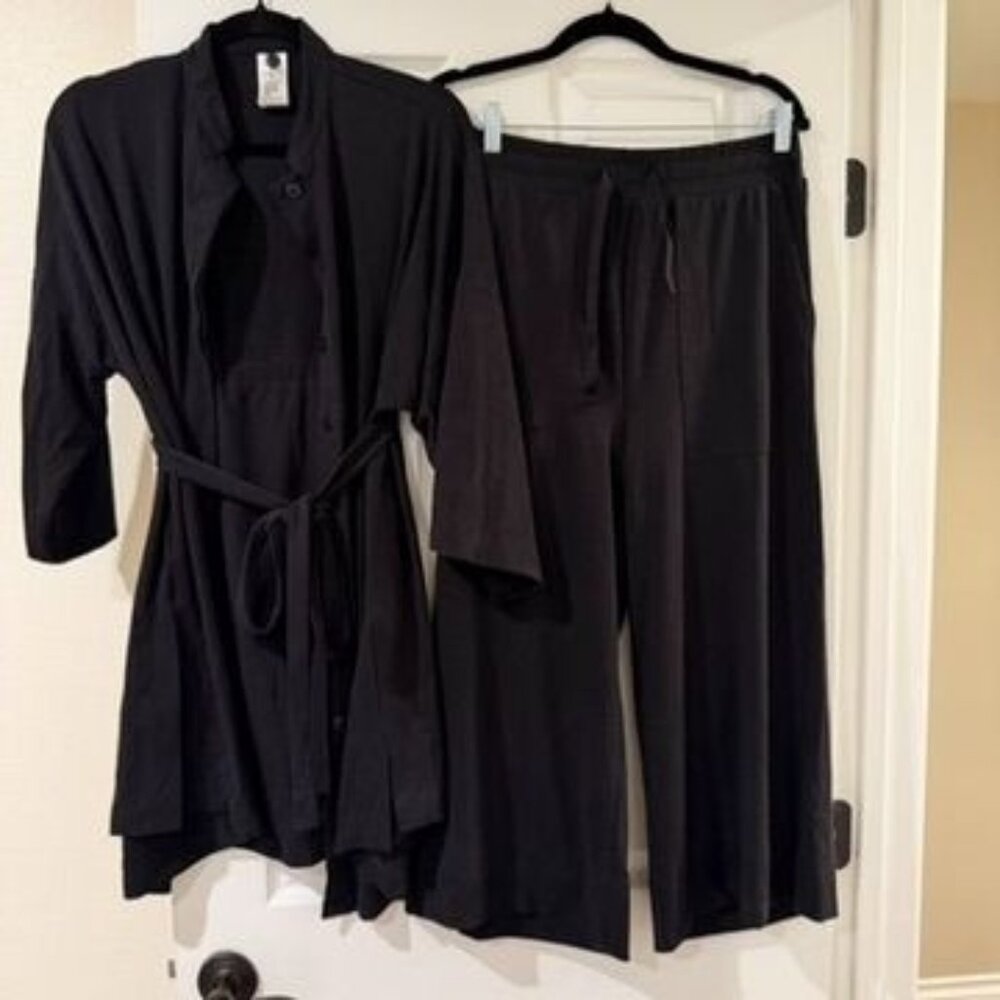 Happiest Baby Black Everyday Lounge Set Robe Wide Leg Pants Size Small